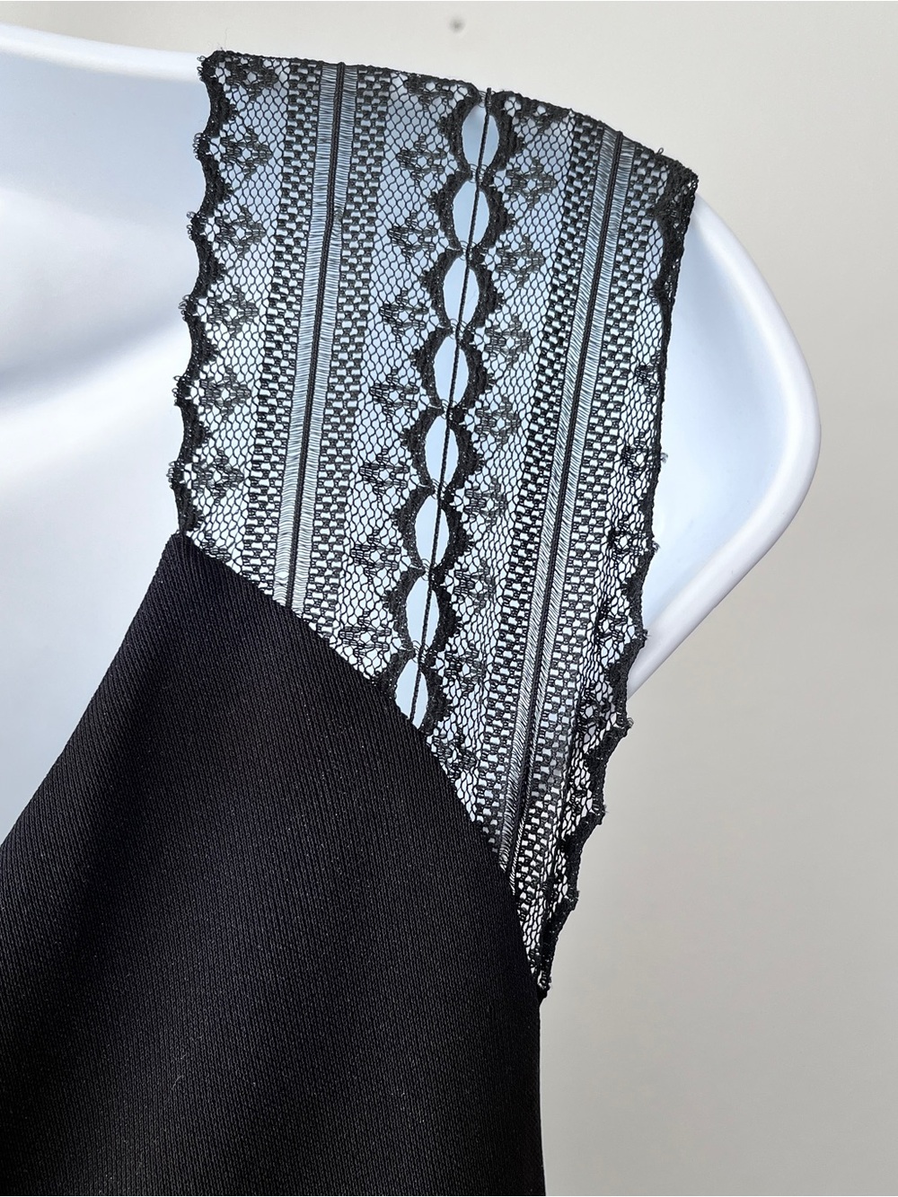 Phoebe Y2K Elegant Black Lace-Trim Wedding Guest Cocktail Midi Dress Size 6 - Picture 10 of 11